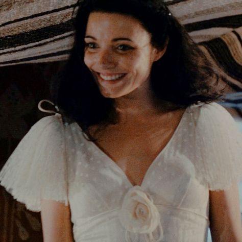 White Dress Costume, Pearl Harbor Movie, Marion Ravenwood, Karen Allen, Marion Indiana, S Costumes, Raiders Of The Lost Ark, Lost Ark, Jones Family