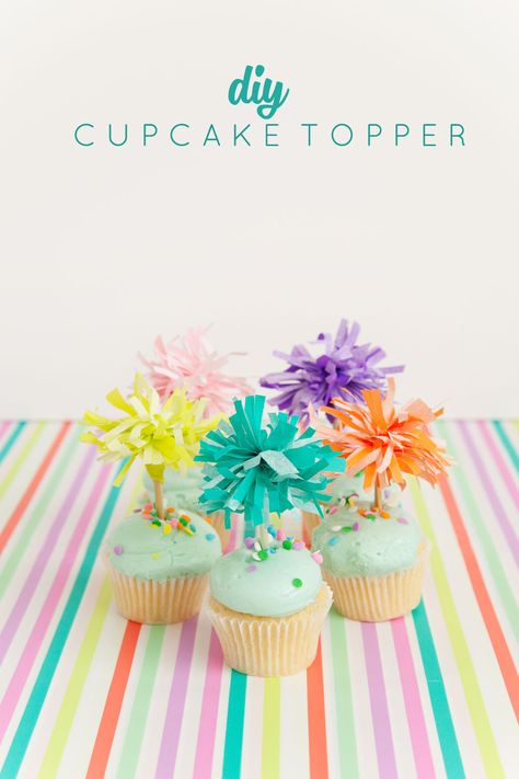 These DIY tissue cupcake toppers are so simple to make and are perfect for any celebration. Paper Cupcake Toppers, Fireworks Cake, Colorful Cupcakes, Diy Cupcakes, Diy Cake Topper, Easy Cupcakes, Paper Cupcake, Pumpkin Cake, Diy Cake