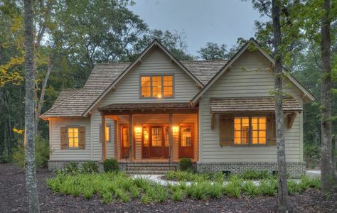 James Hardie Siding Artisan Lap siding and Artisan Accent Trim residential luxury home Hardie Shingle Siding, Log Cabin Siding, Ocean Cottage, Winchester House, Spec House, Siding Ideas, Hardie Board, James Hardie Siding, Cabin Farmhouse