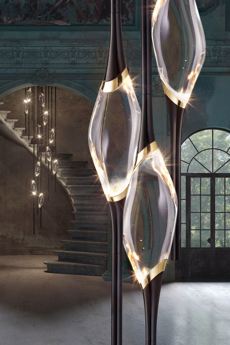 Handcrafted in our Florence Atelier, Il Pezzo 12 Cluster Chandelier blends tradition and innovation with a hand-forged structure, solid crystals, and energy-efficient LEDs. Each piece is customizable in various sizes and finishes, making it perfect for any space, like grand staircases or foyers. Our team is dedicated to crafting bespoke compositions tailored to your needs! 💫
#IlPezzoMancante #LuxuryLighting #InteriorDesign Ice Design, Crystal Floor Lamp, Cluster Chandelier, Business Hub, Vintage Bulbs, Round Chandelier, Blue Ice, Female Figure, Traditional Modern