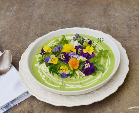 Lemon & Vanilla: Pea Bisque with lavender crème fraîche and a pea t... Chive Blossom, Spring Peas, Cold Soup, Pea Soup, Spinach Leaves, Edible Flowers, Salad Ingredients, Dijon Mustard, Juicing Lemons