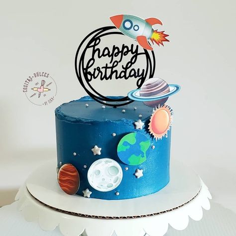 Planet Theme Cake, Planet Cake Ideas, Solar System Cakes For Kids, Space Cakes Kids Boy Birthday, Space Theme Cake Kids, Astronaut Cake Birthday, Solar System Birthday Cake, Astronaut Theme Cake, Space Theme Birthday Cake