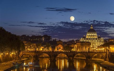 Italy Rome Aesthetic, Rome Buildings, Rome At Night, Tiber River, Rome Aesthetic, Landscape References, Italian Night, Roman City, City At Night