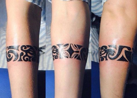 Maori Tattoos für Frauen - Bedeutung der Symbole und coole Ideen Armband Tattoo Frau, Maori Tattoo Arm, Maori Tattoo Frau, Maori Tattoo Meanings, Polynesian Tattoos Women, Tattoo Band, Borneo Tattoo, Filigree Tattoo, Maori Tattoos