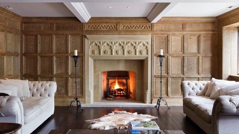 Oak Paneling Walls, Traditional Paneling, Tudor Paneling, Oak Panelling, Oak Fireplace, Wooden Panelling, Show Piece, Timber Panelling, Early Medieval