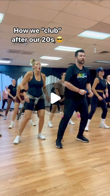 Dance Excersise Routine, Fitness Dance Workout, Fun Dance Videos, Modern Dance Moves, Happy Dance Video, Club Dance Moves, Zumba For Beginners, Dance Clips, Zumba Quotes