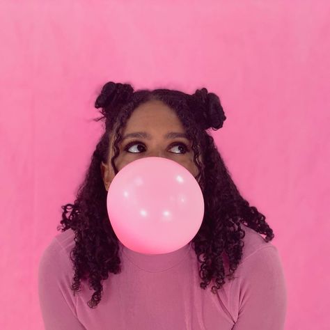 The Unicorn Museum on Instagram: “bubble gum bubble gum in a dish how many pieces do u wish 🍬 • • • • • • #photoshoot #photostudio #cottoncandy #lastudio #losangeles…” Bubble Gum Photoshoot, Pastel Photoshoot, Bubble Gum Bubble, Gum Bubble, Photo Bubbles, Bubbles Photography, Bubble Gum Cards, Blowing Bubble Gum, Bubble Nails