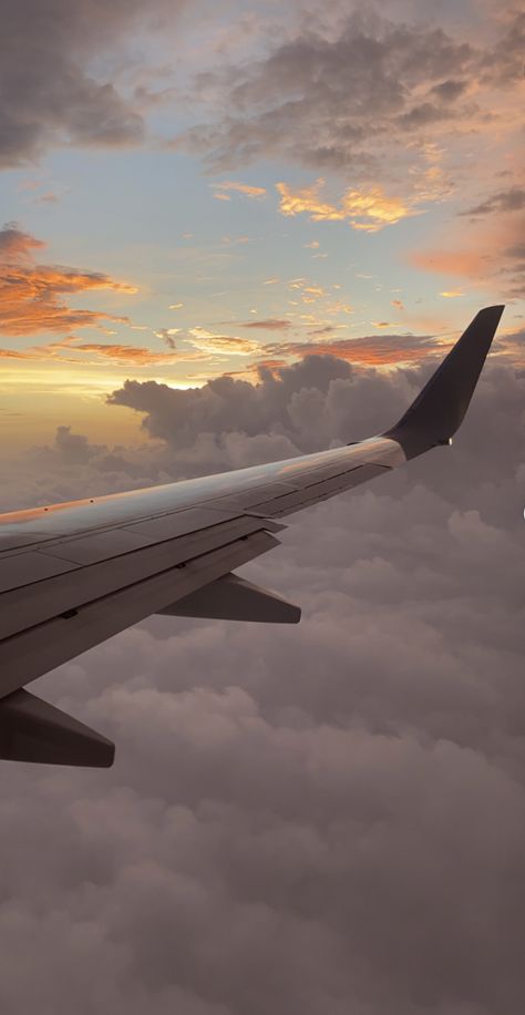 Worldview Aesthetic, Plane View, Travel Aesthetic Plane, Flying Airplane Aesthetic, Flight Aesthetic, Travel Aesthetic Airplane, Aesthetic Travel Plane, Plane Window Aesthetic, Landscape Plane