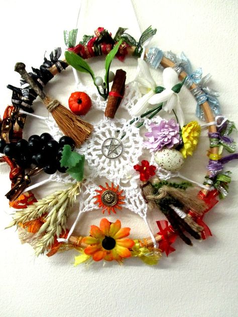 Handmade Wheel of the year. All Sabbats Pagan by PositivelyPagan Wheel Of The Year Wreath, Wheel Of The Year, Wiccan Decor, Wiccan Crafts, Pagan Crafts, Pagan Witch, Pagan Art, Witchy Crafts, Witchy Decor