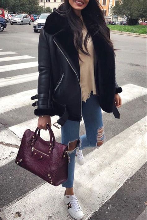 Winter Fashion Outfits Dressy, Dressy Jeans, Perfect Winter Outfit, Aviator Jacket, Outfit Trends, Winter Mode, Casual Winter Outfits, Sweaters And Jeans, Winter Outfits Women