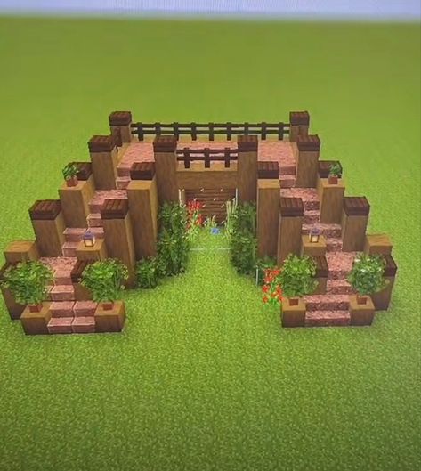 Cool Minecraft Stairs, Cute Minecraft Stairs Outside, Mincraft Stairway, Minecraft Community Garden, Cute Minecraft Staircase, Minecraft House Staircase, Mincraft Archways, Minecraft Staircase Design Outside, Minecraft Platform Design