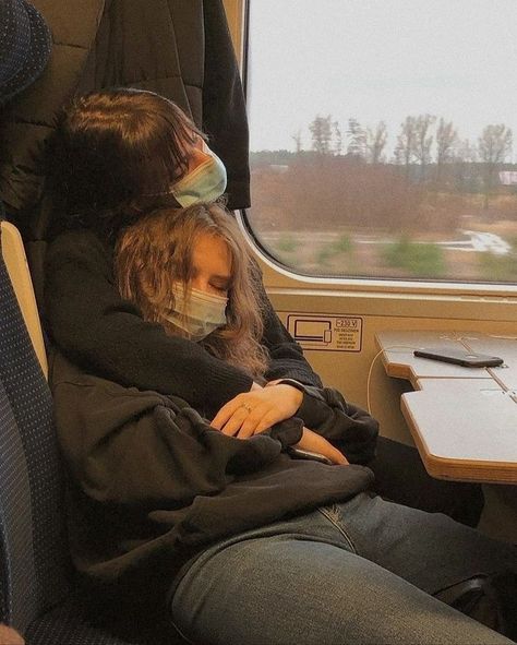 Wlw Travel Aesthetic, Wlw Hugging, Wlw Dates Ideas, Wlw Travel, Wlw Date Aesthetic, Wlw Love Aesthetic, Train Couple, Wlw Date Ideas, Hugging Aesthetic