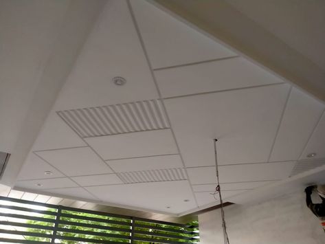 Shera Board Ceiling Design, Car Porch Ceiling Design Modern, False Ceiling Groove Design, Ceiling Groove Pattern, Fall Sealing, Pop Groove Ceiling Design, Pop Design For Roof, Simple False Ceiling Design, Gypsum Ceiling Design