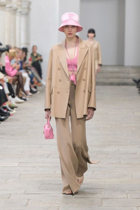 Spring 2023 Ready To Wear, 2023 Ready To Wear, Ermanno Scervino, Spring 2023, 가을 패션, Fashion Show Collection, Womens Fashion Trends, Outfits Casuales, Milan Fashion Week