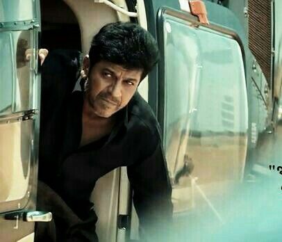 Shivarajkumar Photos, Shiva Rajkumar, Full Black Wallpaper, Gk Knowledge, Best Profile Pictures, Photo Work, Instagram Photo Editing, Actor Picture, Profile Pictures