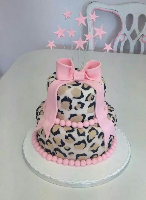 Leopard Cake Ideas, Leopard Baby Shower Ideas, Leopard Print Cakes Ideas, Pink Leopard Cake, Leopard Birthday Party Ideas, Birthday Cake Aesthetic Vintage, Leopard Print Birthday Cake, Cheetah Print Cakes, Glamour Cake