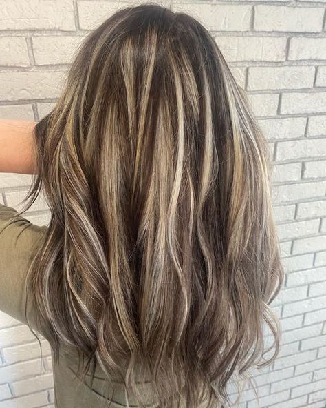 Emily Humphrey on Instagram: "Heavy contrast to break up an old ombré #ctsalon #hairstylist #extensions #beauty #highlights #lowlights" Heavy Front Highlights, Long Hair Highlights And Lowlights, Heavy Lowlights On Blonde, Horizontal Highlights, High Contrast Highlights, Glowup Ideas, Highlights 2024, Fall Hair Inspo, Heavy Highlights