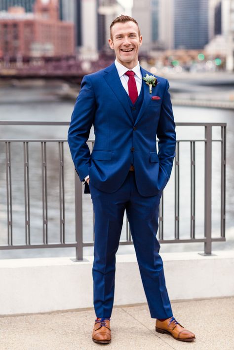 Chicago groom in blue suit with red tie for intimate West Loop restaurant wedding Best Wedding Suits For Groom, Indigo Blue Wedding, Suit With Red Tie, Groom Blue Suit, Fall Wedding Style, Chicago West, Blue Tux, Groom Suit Grey, Groom Fashion