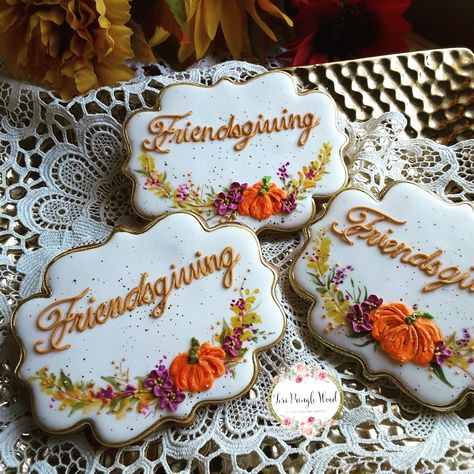 Friendsgiving Cookies, Thanksgiving Candy Crafts, Thanksgiving Cookies Decorated, Fall Decorated Cookies, Easter Biscuits, Thanksgiving Candy, Soft Gingerbread Cookies, Cookie Decorations, Cutout Cookies