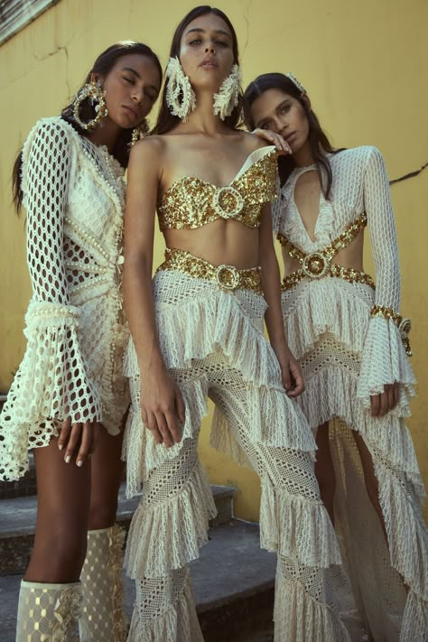 Sziget Festival Outfit, Mode Coachella, Caribbean Fashion, Stile Boho Chic, Look Boho Chic, Look Festival, Fest Outfits, Mode Chanel, Burning Man Outfits