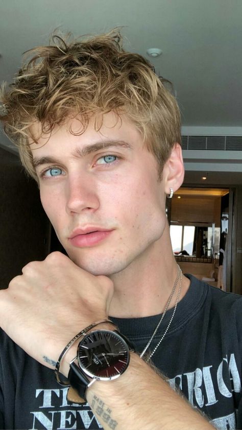 Neels Visser, John Brown, Blonde Boys, Eye Photography, Blonde Guys, Tumblr Boys, Books For Boys, Perfect Boy, Male Face