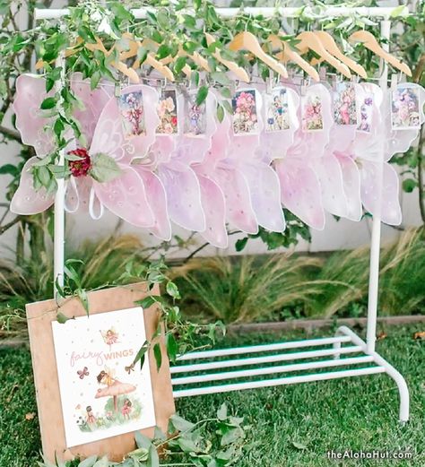 25 Whimsical Fairy Party Ideas for a Magical Celebration Fairy Pool Party, Fairy Party Ideas, Fairy Birthday Party Decorations, Fairy Theme Birthday Party, Fairy Party Decorations, Fairy Games, Fairy Theme Party, Sweet Sixteen Birthday Party Ideas, Fairy Garden Birthday Party