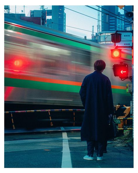 Shinjuku City, Tokyo Japan 🇯🇵 📸 - Comment ‘ PRESET ‘ and I’ll dm you the link to my Lightroom presets pack to help you achieve the same results in your photos ✌🏼 Tokyo Street Photography 📸 Night Street Photo, Tokyo Underground, Japan Street Photography, Japanese Street Photography, Tokyo Street Photography, Japan Film Photography, Tokyo Night Portrait, Tokyo Film Photography, Shinjuku Japan