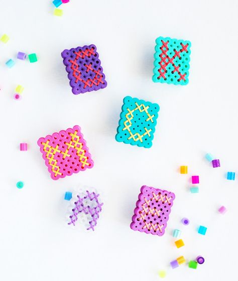 How to Make Perler Bead Monograms Backpack Charms, Bead Cross, Door Room, Handmade Charlotte, Sewing Cards, Diy Backpack, Alphabet Crafts, Hama Bead, Diy Perler Beads