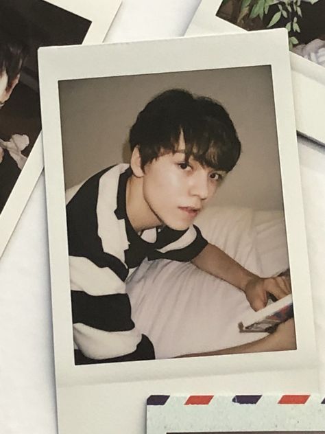 Vernon Polaroid, Vernon Svt, Vernon Seventeen, Brooklyn Baby, Anime Monochrome, 3 In One, I'm A Simp, K Idols, Boy Bands