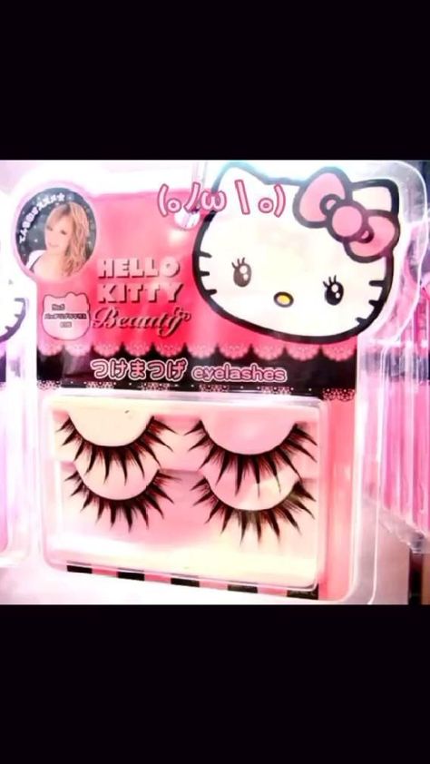 Japanese Gyaru, Gyaru Style, Gyaru Makeup, Hello Kitty Makeup, Charmmy Kitty, Hello Kitty Aesthetic, Hello Kitty Pictures, Hello Kitty Items, False Lashes