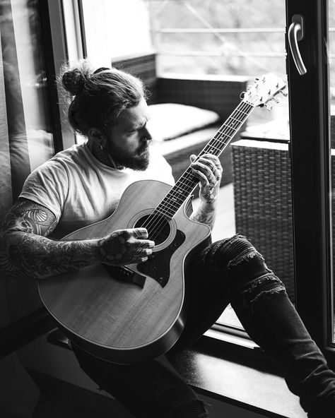 Kevin Creekman, Guitarist Photography, Guitar Portrait, Music Photoshoot, Male Portrait Poses, Musician Portraits, Musician Photography, Guitar Photos, Mens Photoshoot Poses