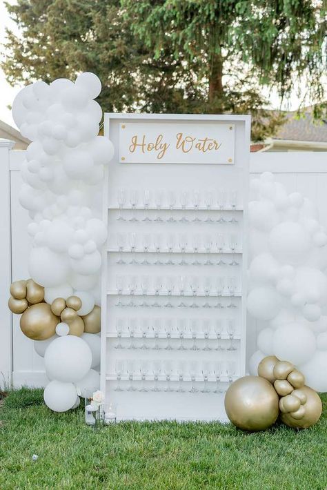 Winter Baptism Decor, Adult Baptism Party Ideas, Baptism Theme Ideas, Baby Baptism Party, Angel Heaven, Baptism Party Ideas, Adult Baptism, Baptism Decorations, Baptism Party