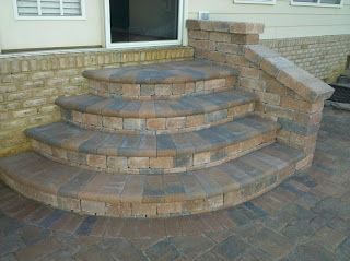 Life Time Pavers: Ammons Wall & Bullnose Steps Bullnose Steps, Front Porch Stairs, Sas Entree, Paver Steps, Patio Stairs, Front Door Steps, Front Porch Steps, Porch Stairs, Brick Steps