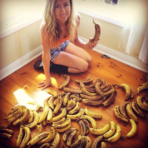 Freelee the Banana Girl Freelee The Banana Girl, High Carb Low Fat Vegan, Speed Metabolism, Food Medicine, Girl Advice, Holistic Beauty, Low Carb High Fat, Best Picture, Eating Raw