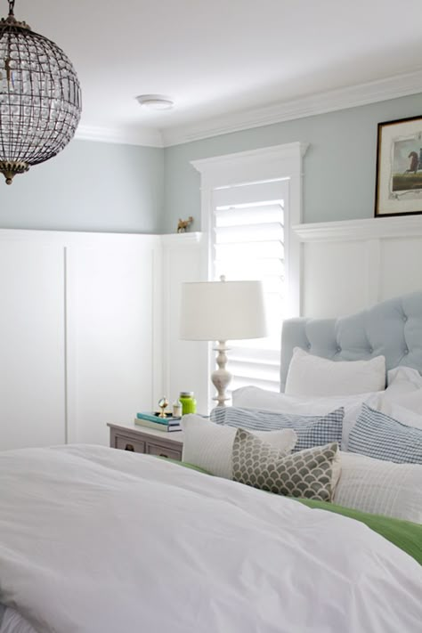 Light Room Design Ideas, Bedroom White Accent Wall, Batten Board Walls Bedroom Paint Colors, Light Pendant Bedroom, Light Blue Guest Room Ideas, Blue Walls Master Room, Waines Coating Bedroom, Feature Wall With Windows Bedroom, Bedroom Colors With Accent Wall