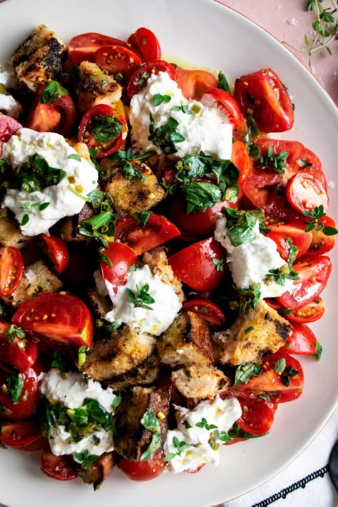 Tomato Panzanella Salad, Panzanella Recipe, The Original Dish, Marinated Tomatoes, Panzanella Salad, Barefoot Contessa, Eat Salad, Tomato Recipes, Easy Weeknight Dinners