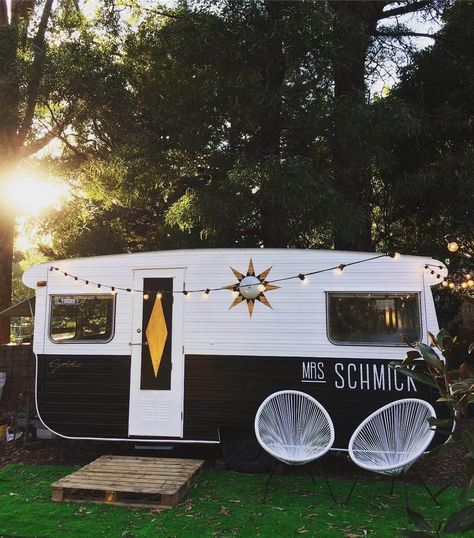 Glamper Camper, Caravan Decor, Caravan Makeover, Vintage Camper Remodel, Caravan Renovation, Tiny Camper, Retro Caravan, Diy Camper Remodel, Caravan Interior