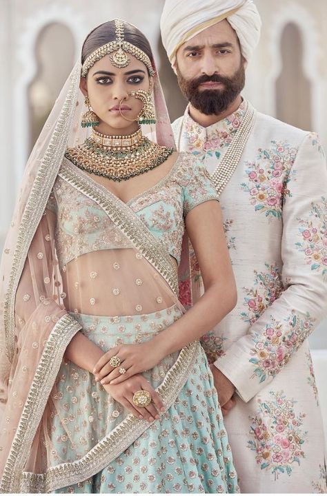 Wedding Outfits For Groom, Indian Groom Wear, Wedding Dresses Men Indian, Bride And Groom Outfits, Couple Wedding Dress, Indian Men Fashion, Wedding Dress Men, Indian Bride And Groom, Wedding Saree Indian