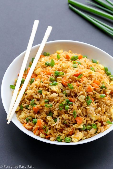 Easy Chinese Fried Rice Recipe | EverydayEasyEats.com Vegetable Fried Rice Recipe Chinese Food, Fried Rice Seasoning Recipe, Pf Chang Fried Rice Recipe, Chinese Fried Rice Recipe Vegetarian, Best Fried Rice Recipe Chinese Food, Fry Rice Recipe Chinese Food, Veg Fried Rice Recipe Chinese, Best Rice Recipes Simple, Easy Fried Rice Recipe Simple