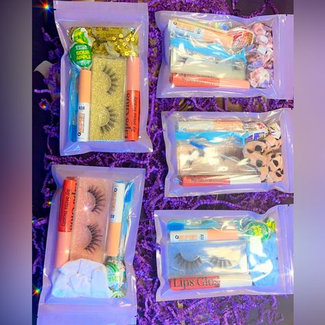 Lip Gloss Bundle| Lashes Bundle/ Lash Glue | Cosmetic Gift Set| Eyelash Bundle | Lip Gloss Bundle | Bestie Gift | Pretty Babe!!!! Lip Gloss Bundle, Cosmetic Gift Set, Woman Makeup, Gift Boxes For Women, Pretty Babe, New Business Ideas, Best Small Business Ideas, Lip Gloss Set, Goody Bags