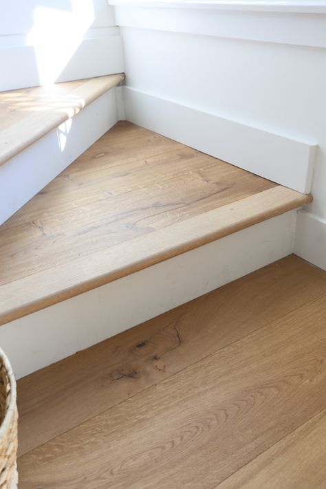 Upstairs Wood Flooring, Wooden Floor Stairs, Staircase Flooring Ideas, Natural Wood Stairs, Wood Flooring Stairs, Staircase Flooring, Rustic Wood Floor, Stairs Flooring, Beautiful Staircases