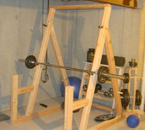 Plans and ideas for building a diy wooden squat stand. These garage and basement gym plans are perfect for weightlifting, powerlifting and homemade workouts with minimal gear. Exercise and build this using beginner tools minimal equipment and almost no gear. Diy Squat Rack, Home Gym Diy, Home Gym Design Ideas, Homemade Gym, Homemade Gym Equipment, Gym Design Ideas, Gym Rack, Fitness Bootcamp, Gym Plans