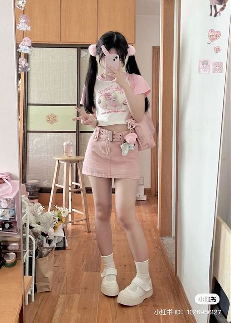 Soft Pink Outfit Ideas, Kawaii Athletic Outfits, Kawaii Casual Outfits, Summer Kawaii Outfits, Japanese Clothes Aesthetic, Japanese Cute Outfits, Quebec Outfits, Cute Japanese Outfits, State Fair Outfit Ideas