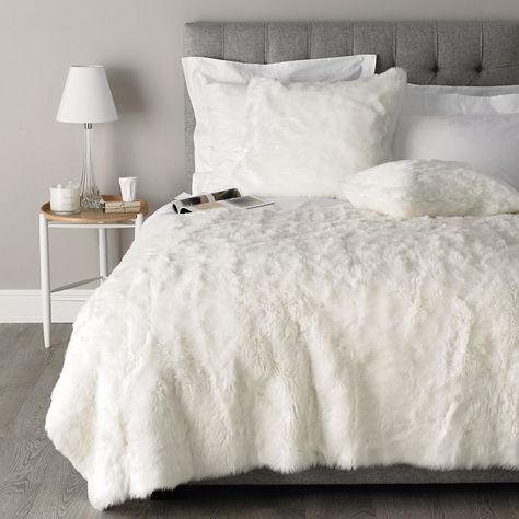 Luxury Faux Fur Throw - Bedspreads & Cushions | The White Company Giant Beds, Beige Wall Colors, Room Makeovers, Bedrooms Ideas, Gorgeous Bedrooms, Dorm Ideas, Bed Cushions, Fur Throw, White Company