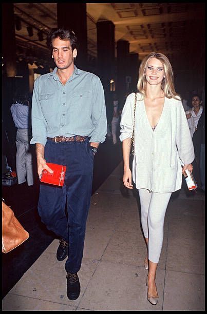 Model Off Duty Style 90s, Model Off Duty Style, Street Style Vintage, Models Off Duty Style, 90s Model, 90s Models, Model Street Style, 90s Outfit, Claudia Schiffer