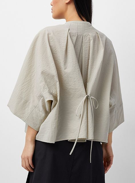 Pleated shirt | Lemaire | Lemaire | Simons Luxury Linen Tops With Placket, Luxury Linen Collared Top, Linen Women Shirt Fantasylinen, Lemaire Aesthetic, Lemaire Summer, Blouse Casual Fashion, Pleated Shirt, Linen Fashion, Casual Day Outfits