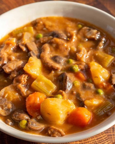 Vegan Beef Stew Vegetarian Beef Stew, Vegan Beef Stew, Cold Weather Comfort Food, Vegan Beef, Vegan Stew, Vegan Soups, Vegan Kitchen, Vegan Soup, Beef Stew