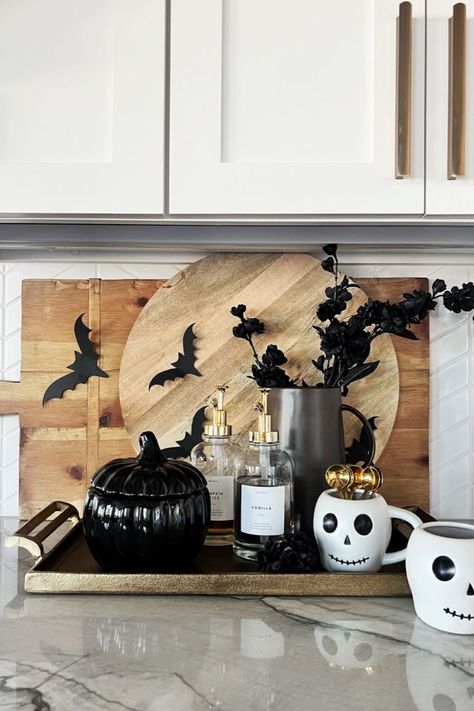 Halloween Coffee Station, Spooky Kitchen, Halloween Kitchen Decor, Dulces Halloween, Halloween Decor Diy, Target Halloween, Casa Halloween, Diy Halloween Decor, Halloween Tattoo