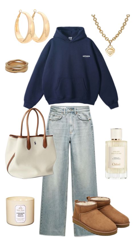 #aesthetic #outfit #ootd #inspo #jeans #hoodie #jewelry #vanilla #clean #it #girl Cozy Clean Girl Outfits, Clean Rich Girl Outfits, Winter Outfits Sweatshirts, Winter Outfits Inspo 2024, Clean Girl Aesthetic Outfit Ideas, White Girl Fall Outfits, Clean Girl Christmas Outfits, Aesthetic Clean Girl Outfits, Clean Girl Inspo Outfits