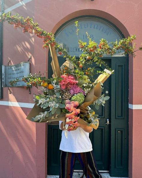 @september___studio on Instagram: "He Pulls Up to Your Door With These WYD? 😏🌸" September Studio Flowers, September Studio, Pull Ups, Ikebana, Flower Arrangements, Flowers, Instagram